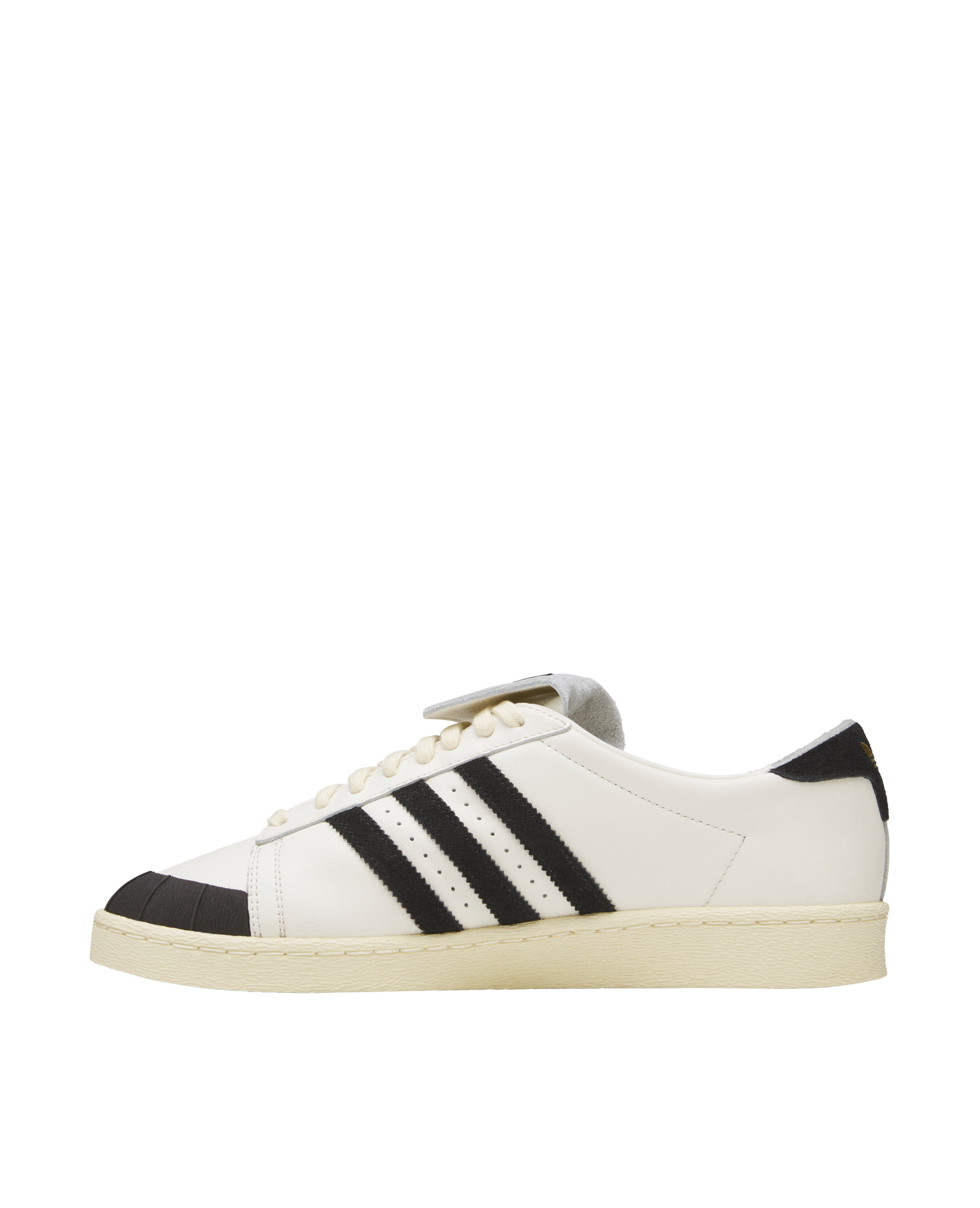 adidas Chavarria Jabbar Low (Off White/Core Black/Warm Vanilla)